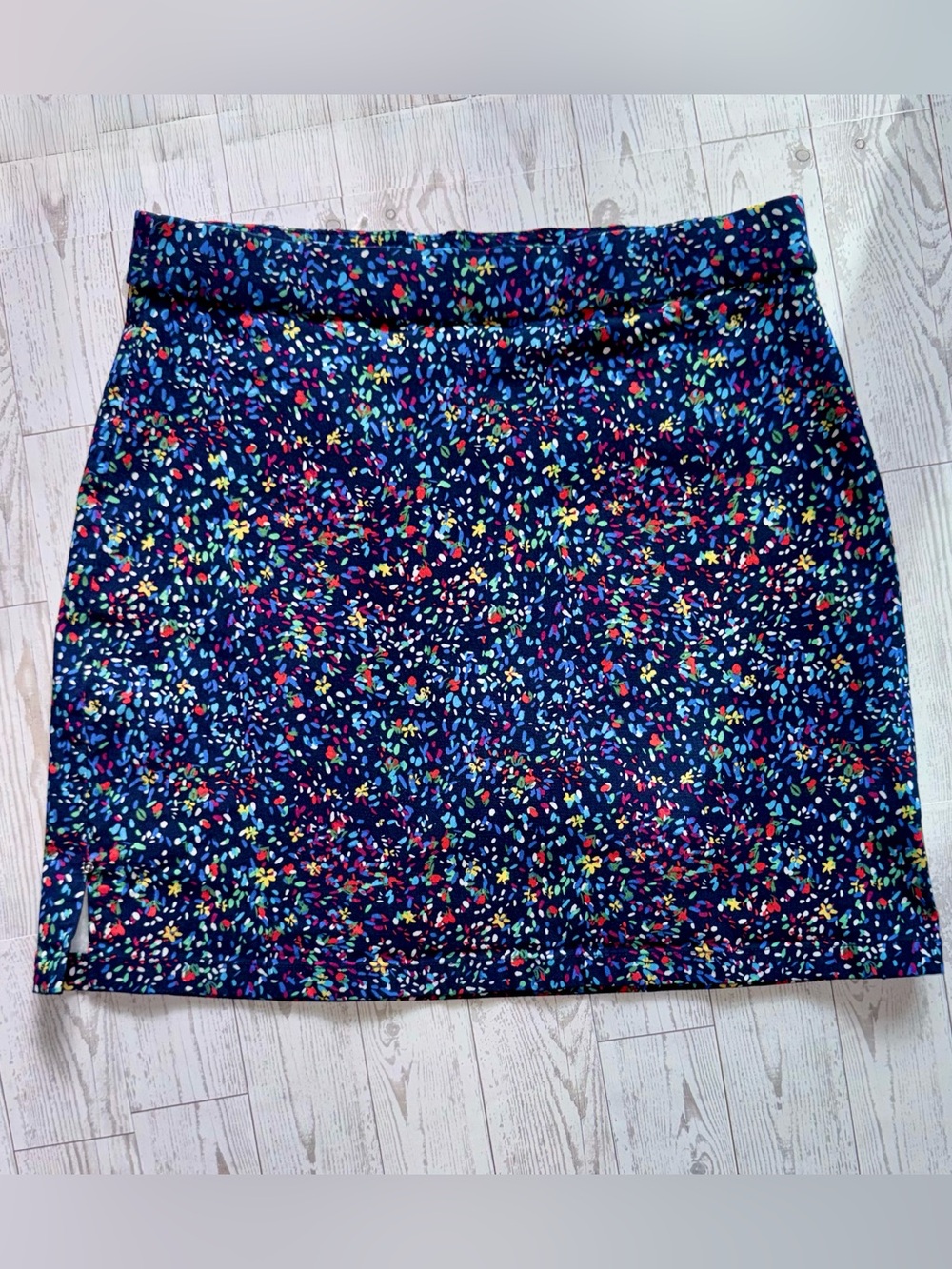 Royal Blue Floral Mini Skort - Size Medium - Picture 4 of 10